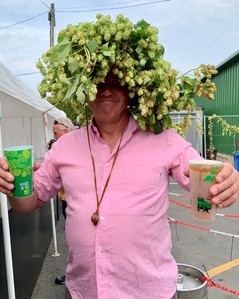 Hogs Back hops hat