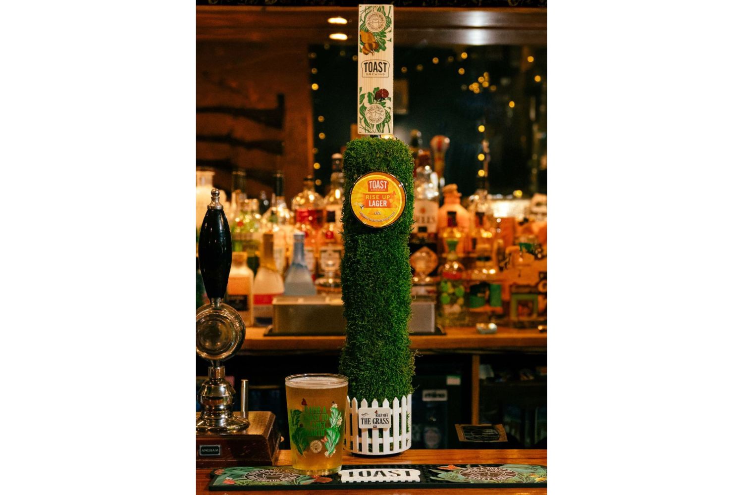 ‘Living’ bar fount symbolises commitment to sustainability thumbnail