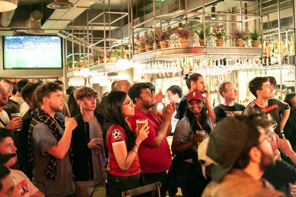 Pubs offer half-price beer until England score thumbnail