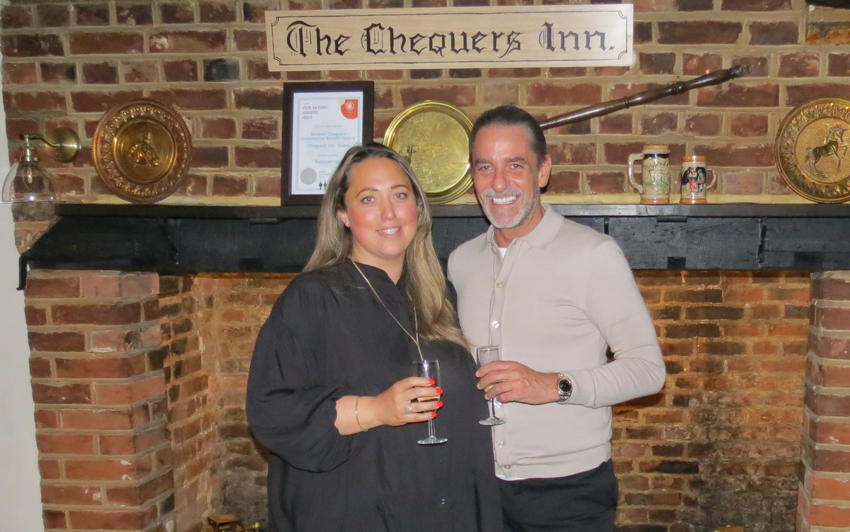 Chequers Roxwell licensees