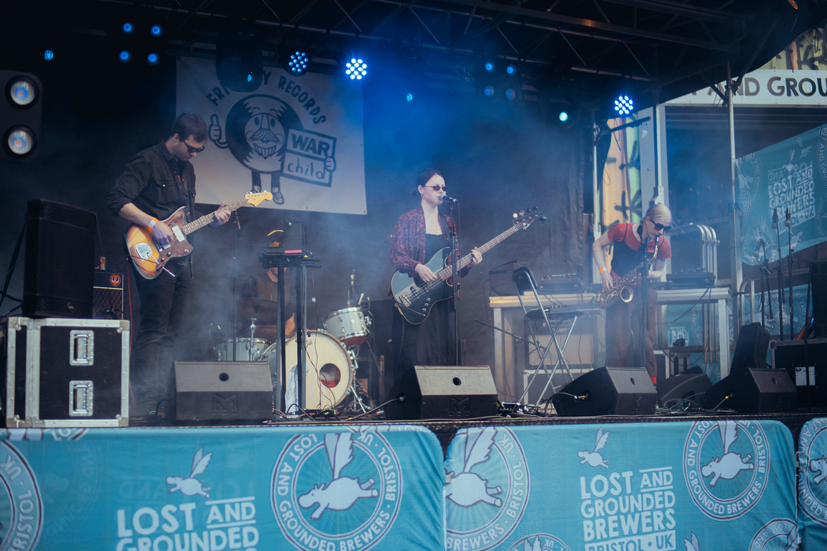 Friendly Festival boosts War Child funds thumbnail