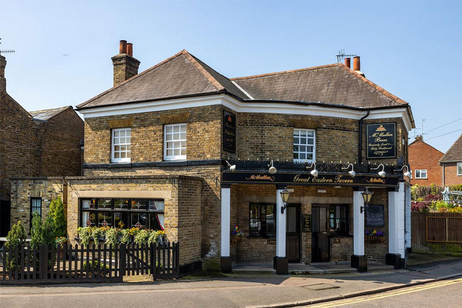 McMullen sell 30 pubs to Punch