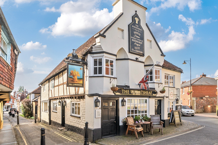 Red Oak Taverns completes Midhurst acquisition