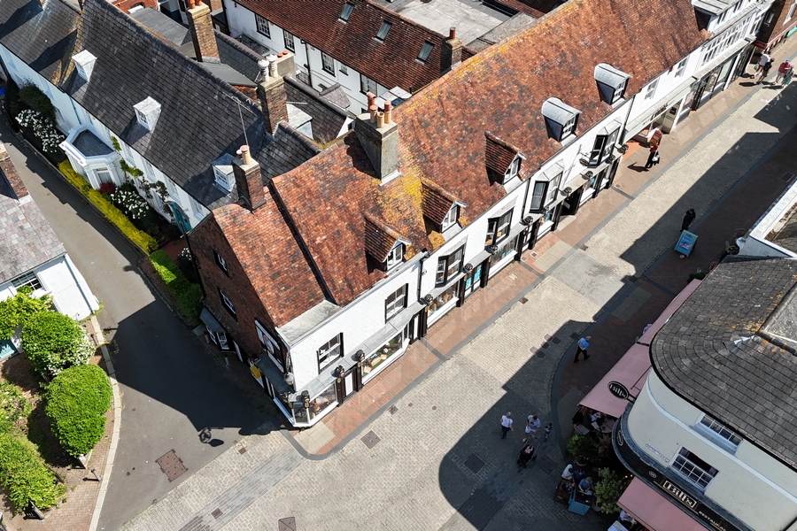 En-suite rooms at the heart of Harvey’s Brewery