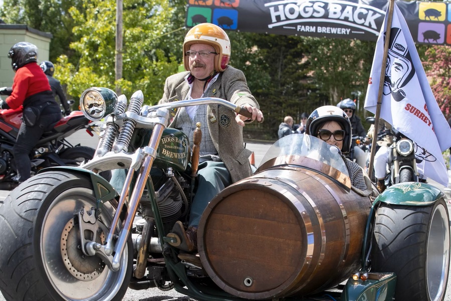 The Distinguished Gentlemen ride again