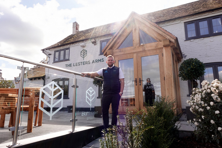 ‘We’re still open’ says publican affected by bridge repair